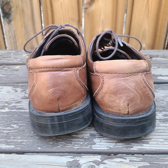 Dockers Brown Derby Brogue Cap Toe Oxford Shoe | 9 - Picture 9 of 13